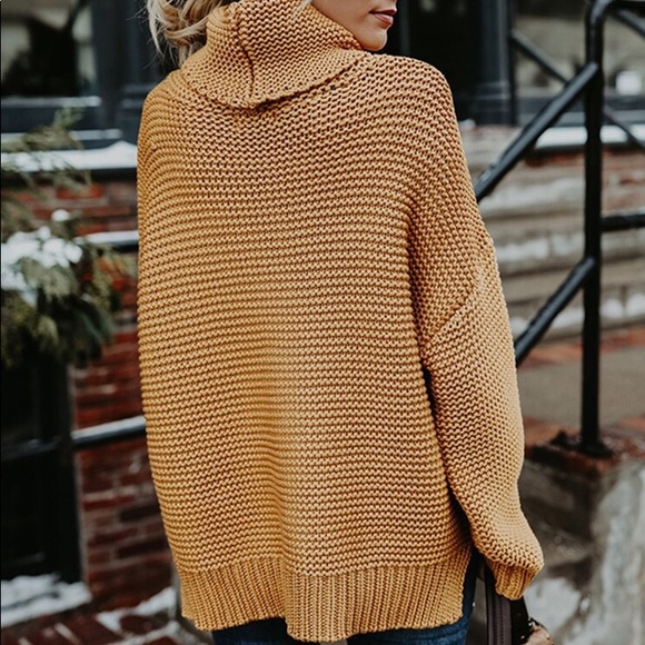 Yellow turtleneck sweater - Picture 3 of 8
